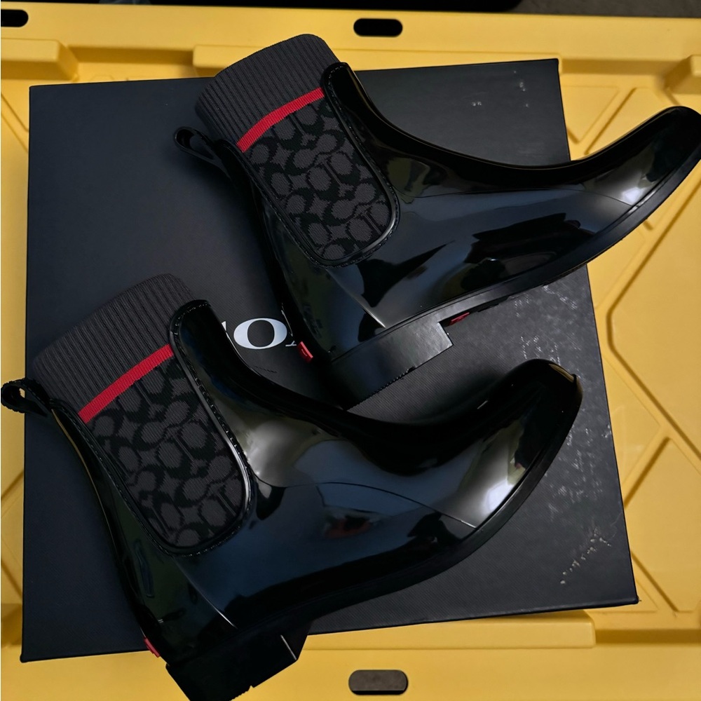 Coach boots